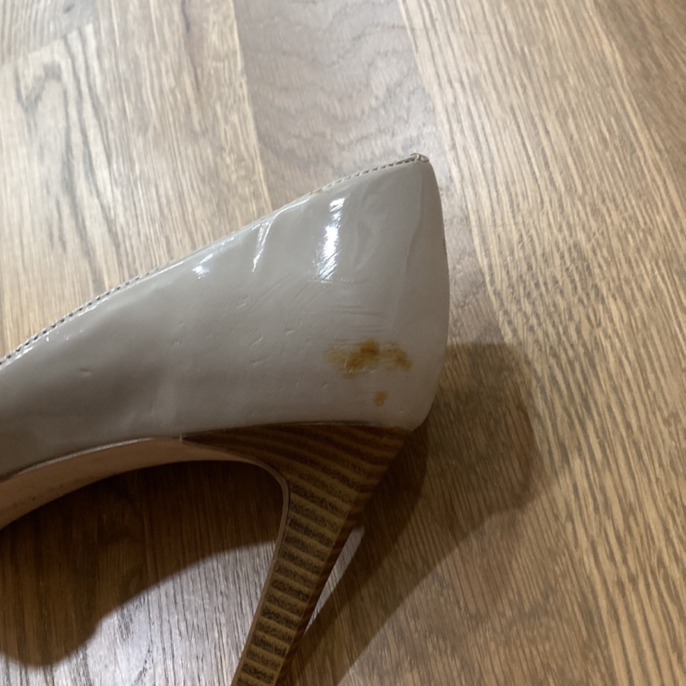 Calvin Klein Women’s Tan Natural Pointy Close Toe Dressy Formal Heels - Picture 4 of 8